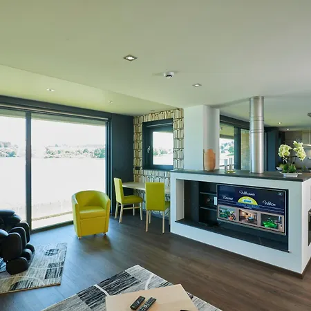 Beverly Weekend Apartment